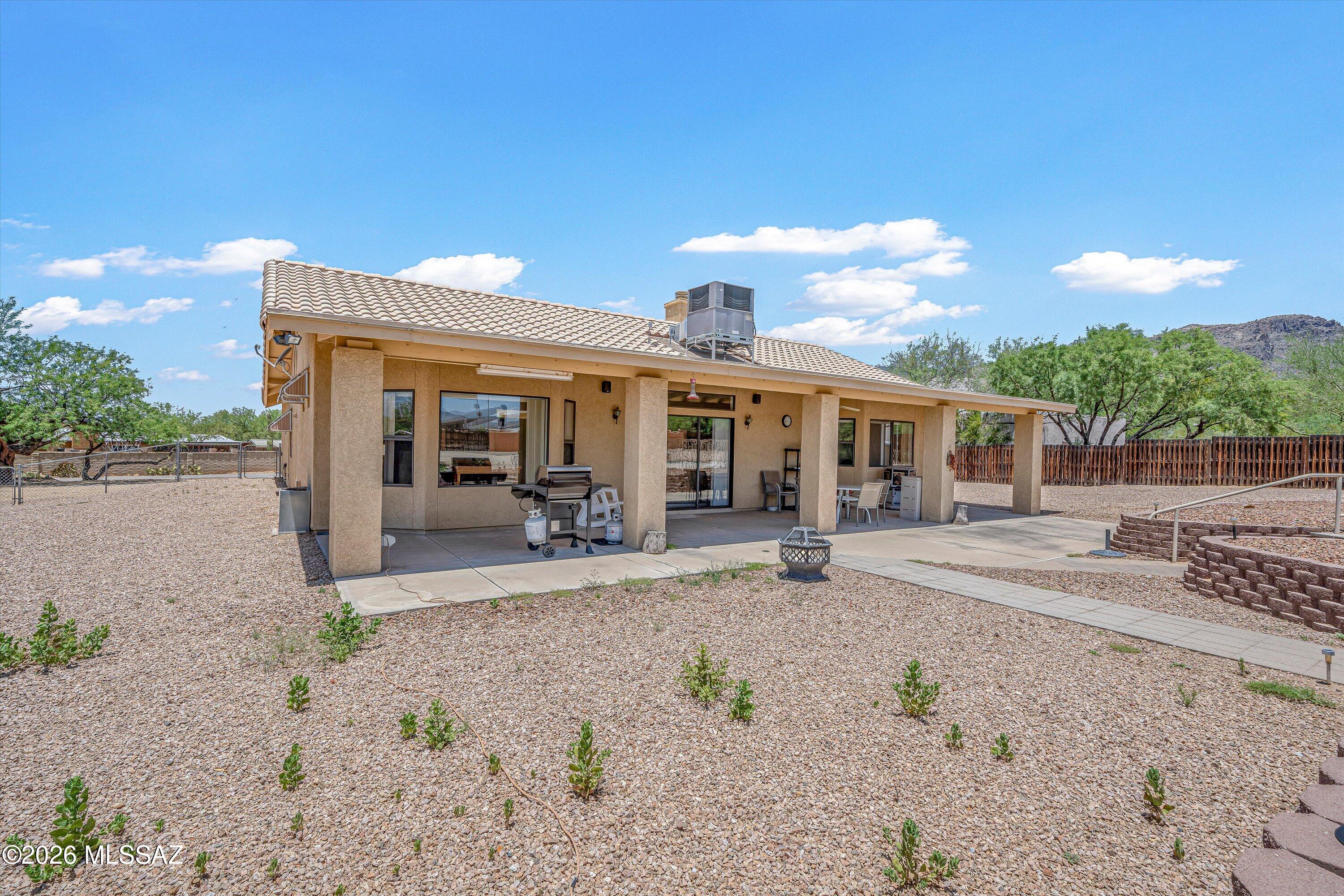 4940 North Castle Ridge Road Tucson, AZ 85749 - Photo 29 of 43 31-Back of Home