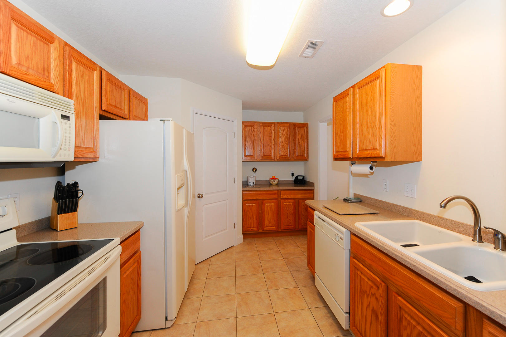 928 Elsborn Ridge Road Maryville, TN 37801 - Photo 17 of 25 Kitchen