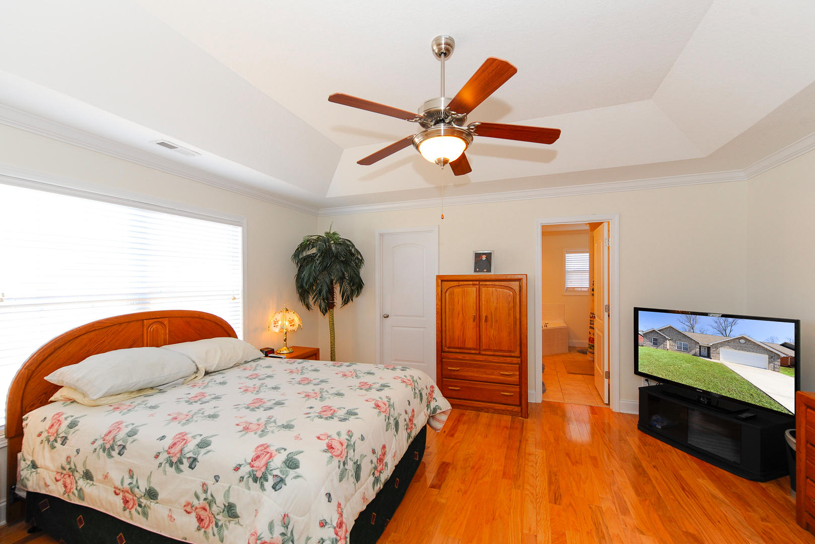 928 Elsborn Ridge Road Maryville, TN 37801 - Photo 6 of 25 Master Bedroom