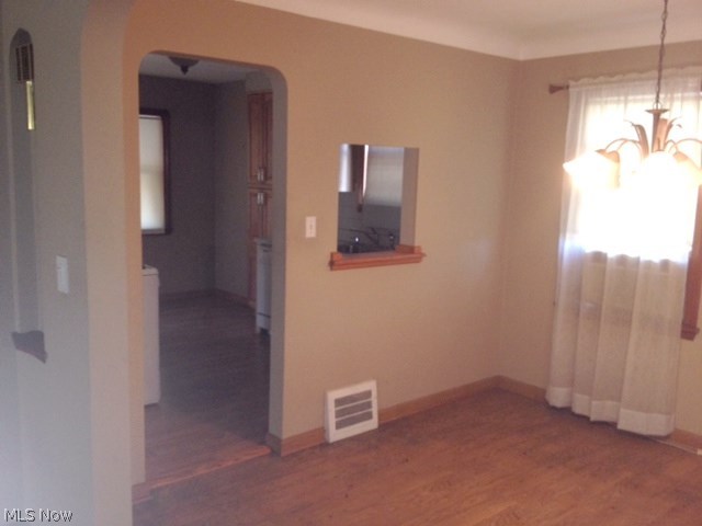 1030 South Green Road Cleveland, OH 44121 - Photo 3 of 8