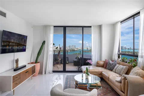 $1,400,000 | 1330 West Avenue, Unit 3001, Miami Beach, FL 33139