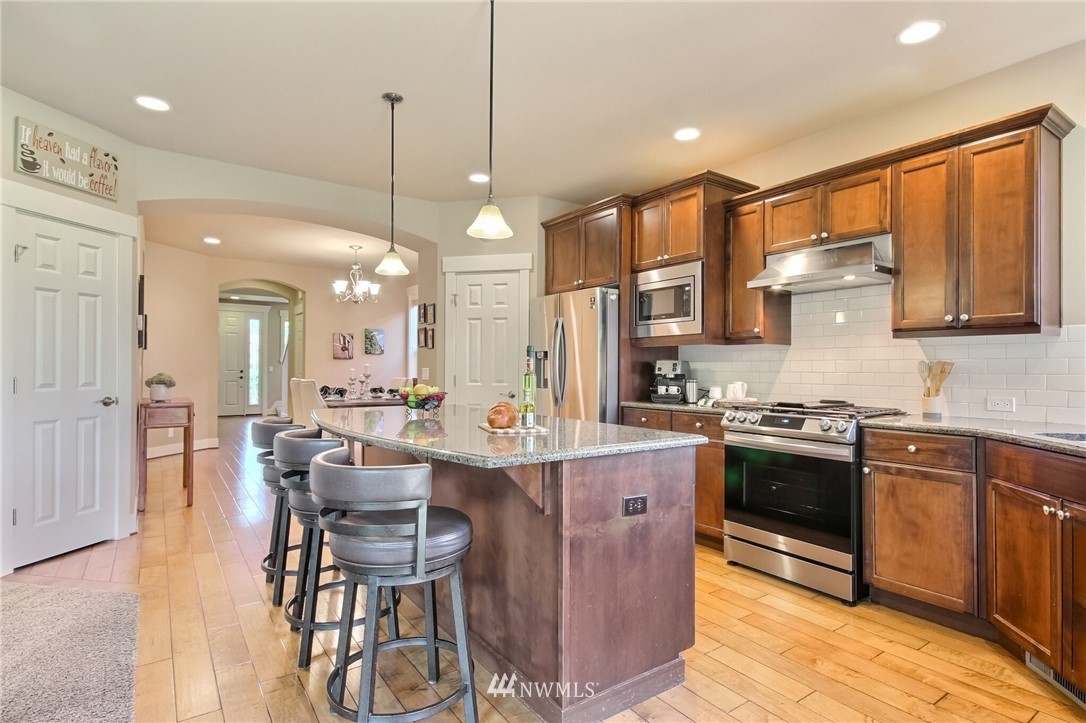 5604 Northeast 7th Place Renton, WA 98059 - Photo 11 of 40