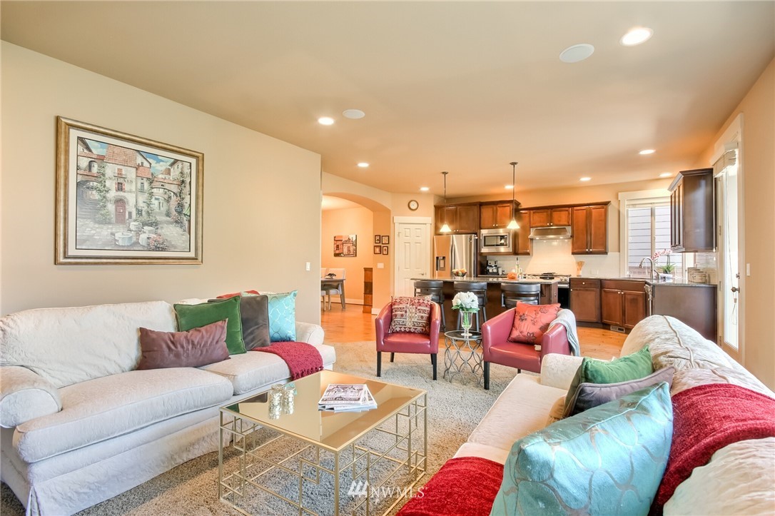 5604 Northeast 7th Place Renton, WA 98059 - Photo 15 of 40