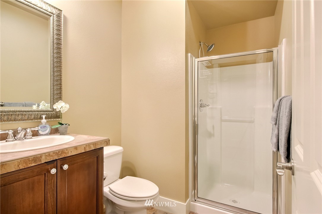 5604 Northeast 7th Place Renton, WA 98059 - Photo 31 of 40