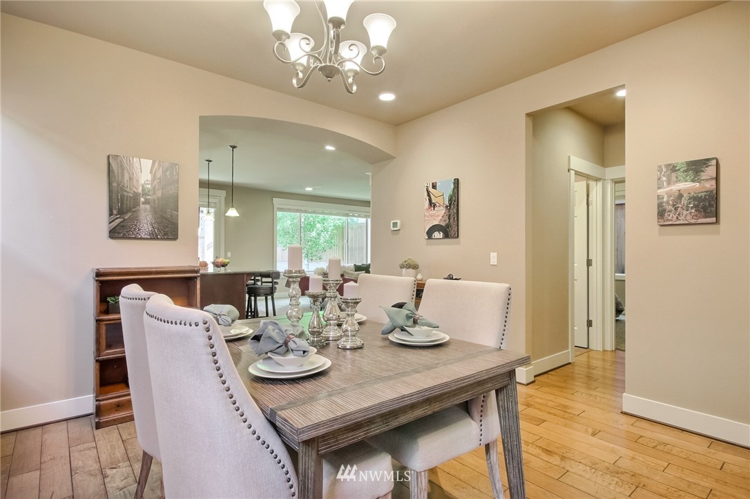 5604 Northeast 7th Place Renton, WA 98059 - Photo 5 of 40