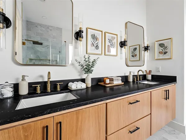 $4,700 | 1958 Toronto Street, Dallas, TX 75212