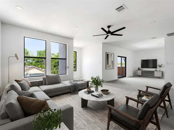 $4,700 | 1958 Toronto Street, Dallas, TX 75212