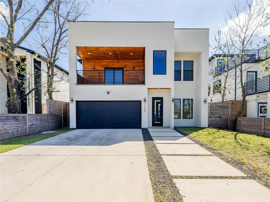 1958 Toronto Street Dallas, TX 75212 - Photo 2 of 32 a house view with a outdoor space