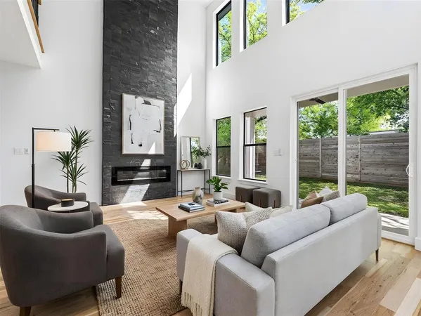 $4,700 | 1958 Toronto Street, Dallas, TX 75212