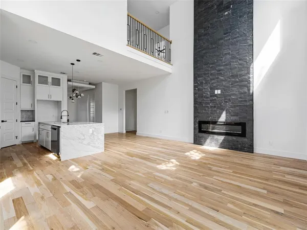 $4,700 | 1958 Toronto Street, Dallas, TX 75212