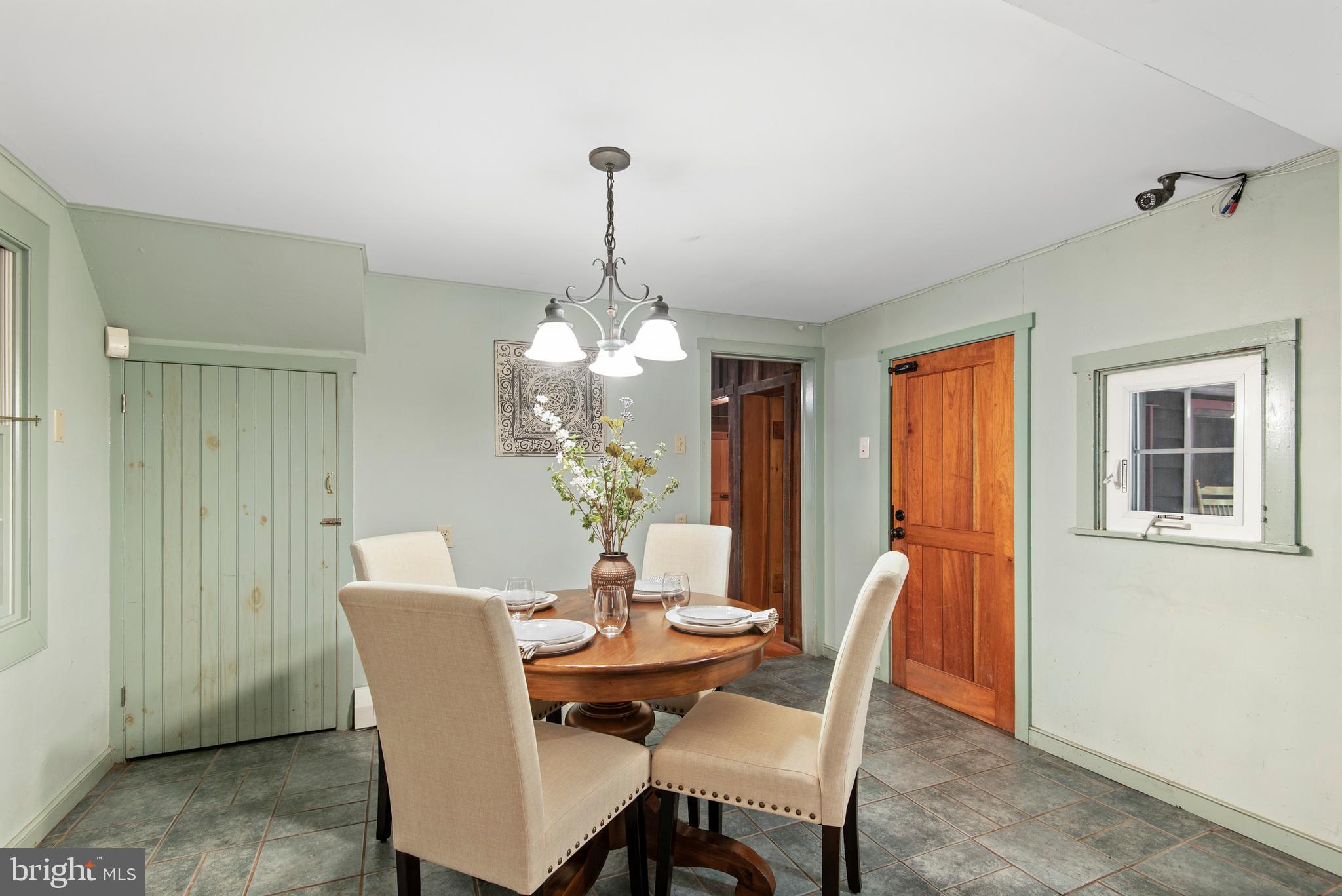 1171 Radnor Road Wayne, PA 19087 - Photo 15 of 31