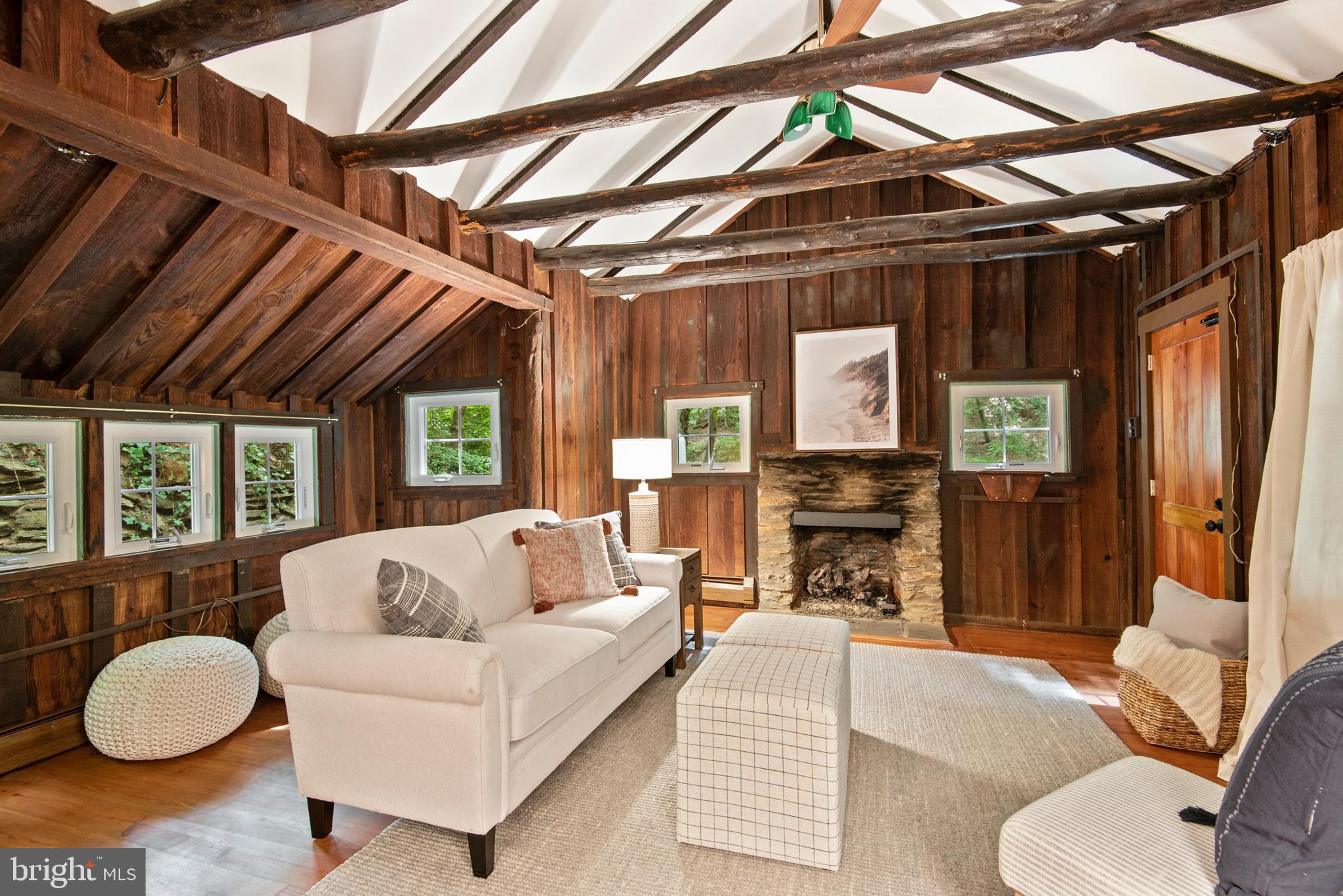 1171 Radnor Road Wayne, PA 19087 - Photo 4 of 31