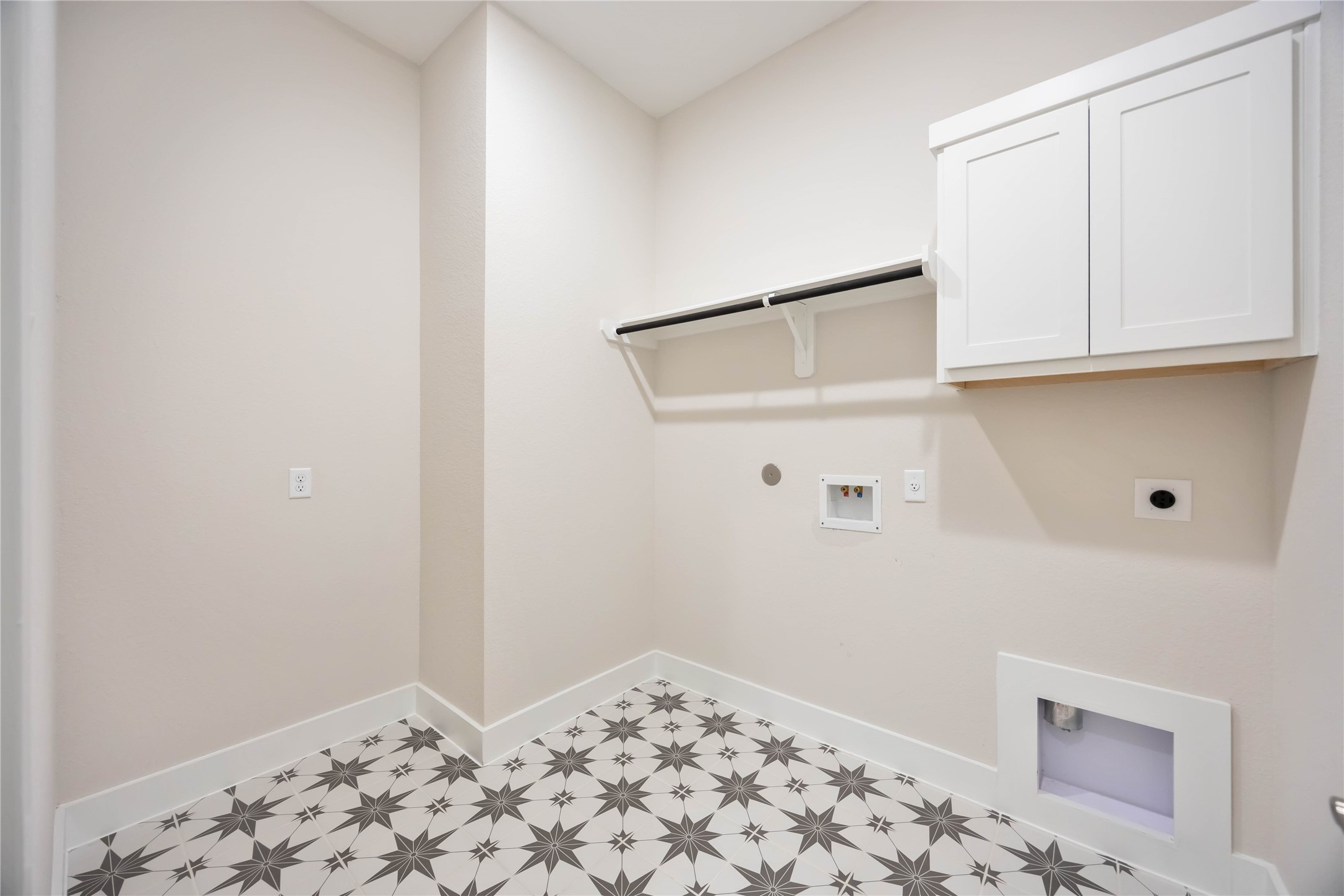 32022 Western Grv Lane Fulshear, TX 77441 - Photo 29 of 49 a view of an empty room