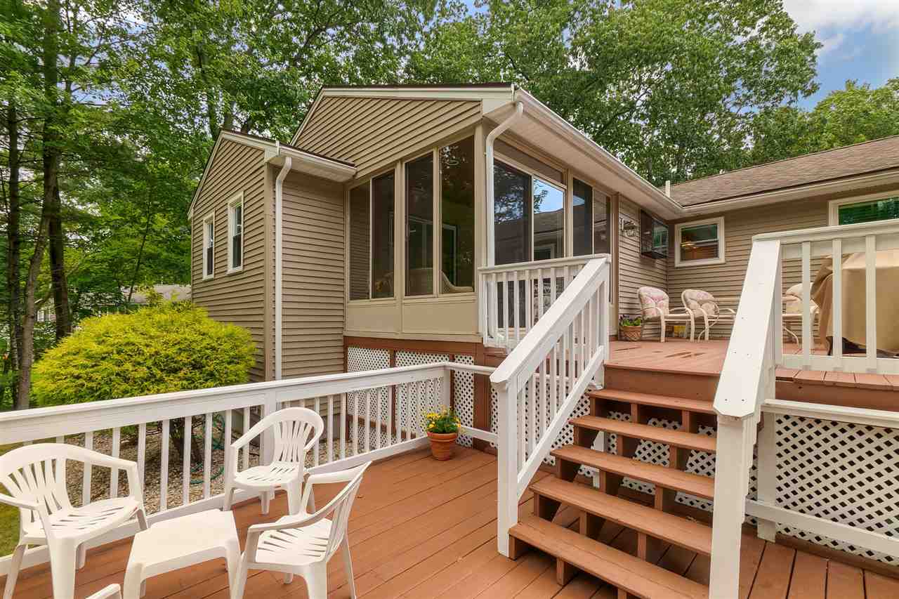 88 Lancaster Farm Road Salem, NH 03079 - Photo 4 of 40