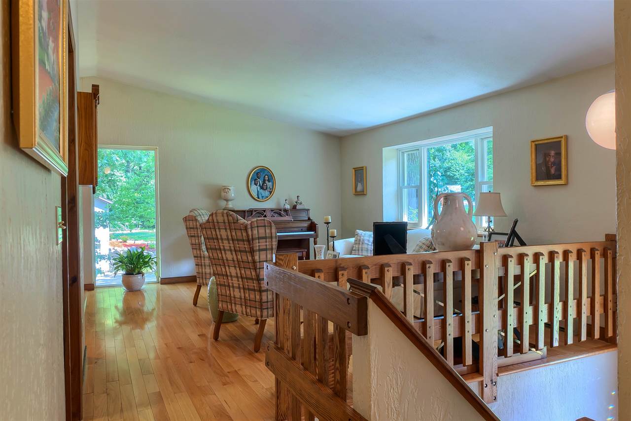 88 Lancaster Farm Road Salem, NH 03079 - Photo 33 of 40