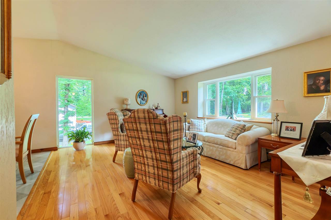 88 Lancaster Farm Road Salem, NH 03079 - Photo 37 of 40