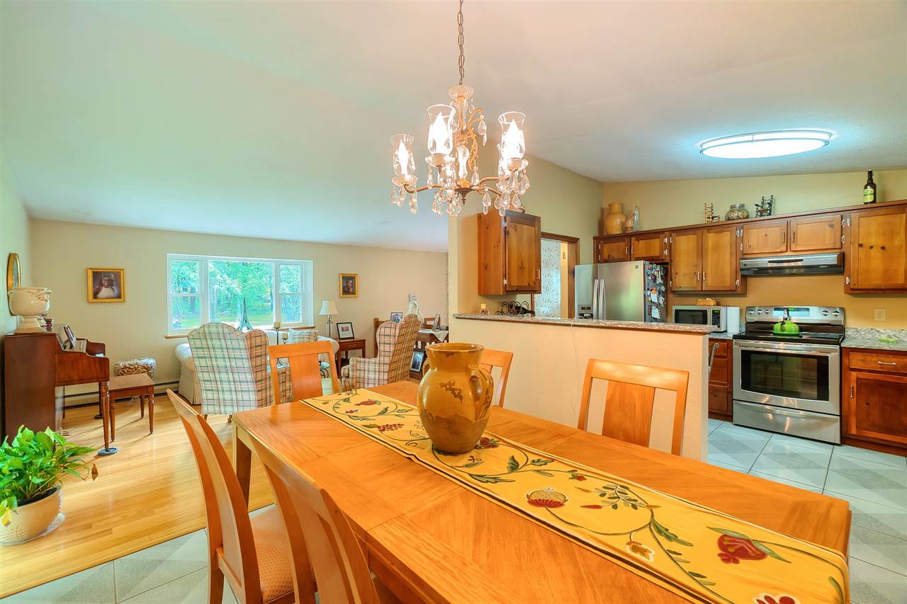 88 Lancaster Farm Road Salem, NH 03079 - Photo 38 of 40