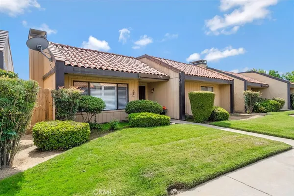 $310,000 | 1751 West Santa Ana Avenue, Fresno, CA 93705