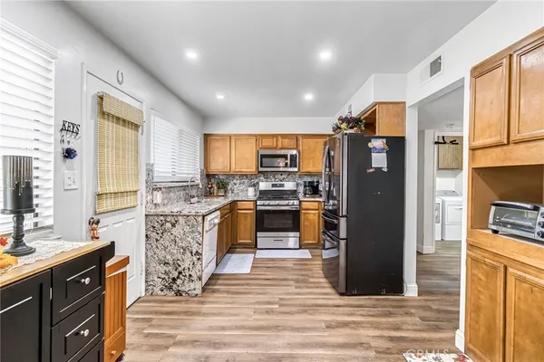 $315,000 | 1751 West Santa Ana Avenue, Fresno, CA 93705