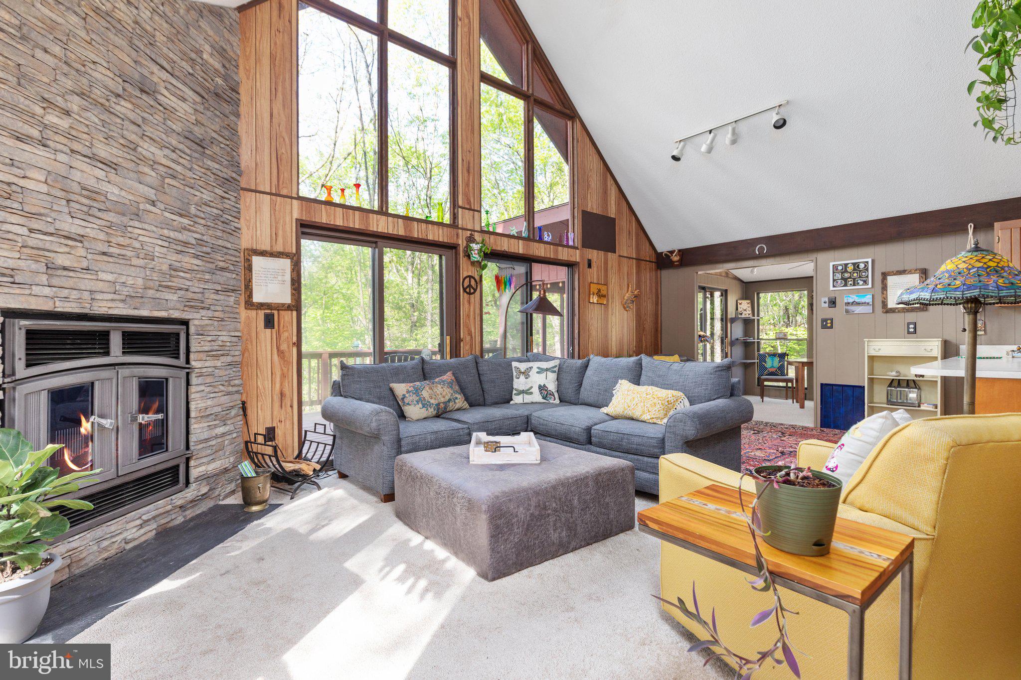 110 Walden Road Hedgesville, WV 25427 - Photo 4 of 22 Gallery Image 4