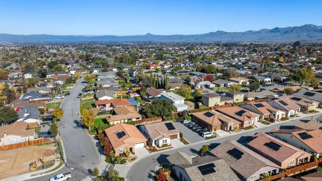 $750,000 | 1110 McClellan Street, Hollister, CA 95023