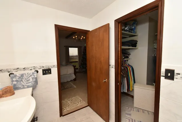 $375,000 | 5029 South St Road, Fowler, IN 47944