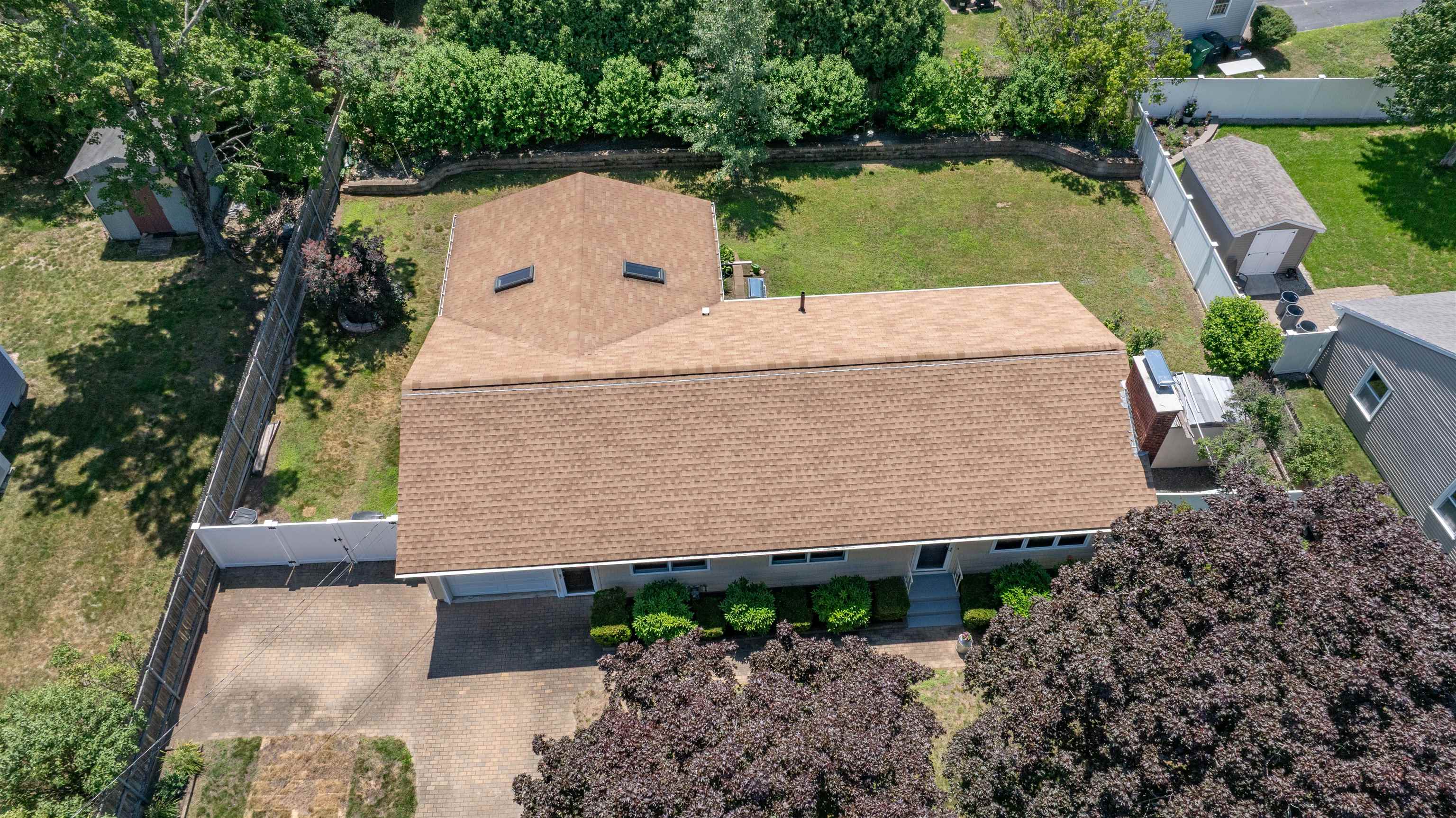 6 Aztec Road Nashua, NH 03063 - Photo 2 of 29