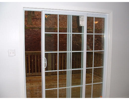 46 A Reed Street Worcester, MA 01602 - Photo 7 of 9 Gallery Image 7