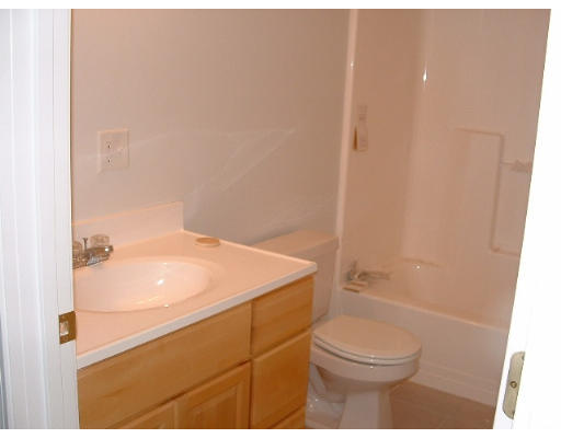 46 A Reed Street Worcester, MA 01602 - Photo 8 of 9 Gallery Image 8