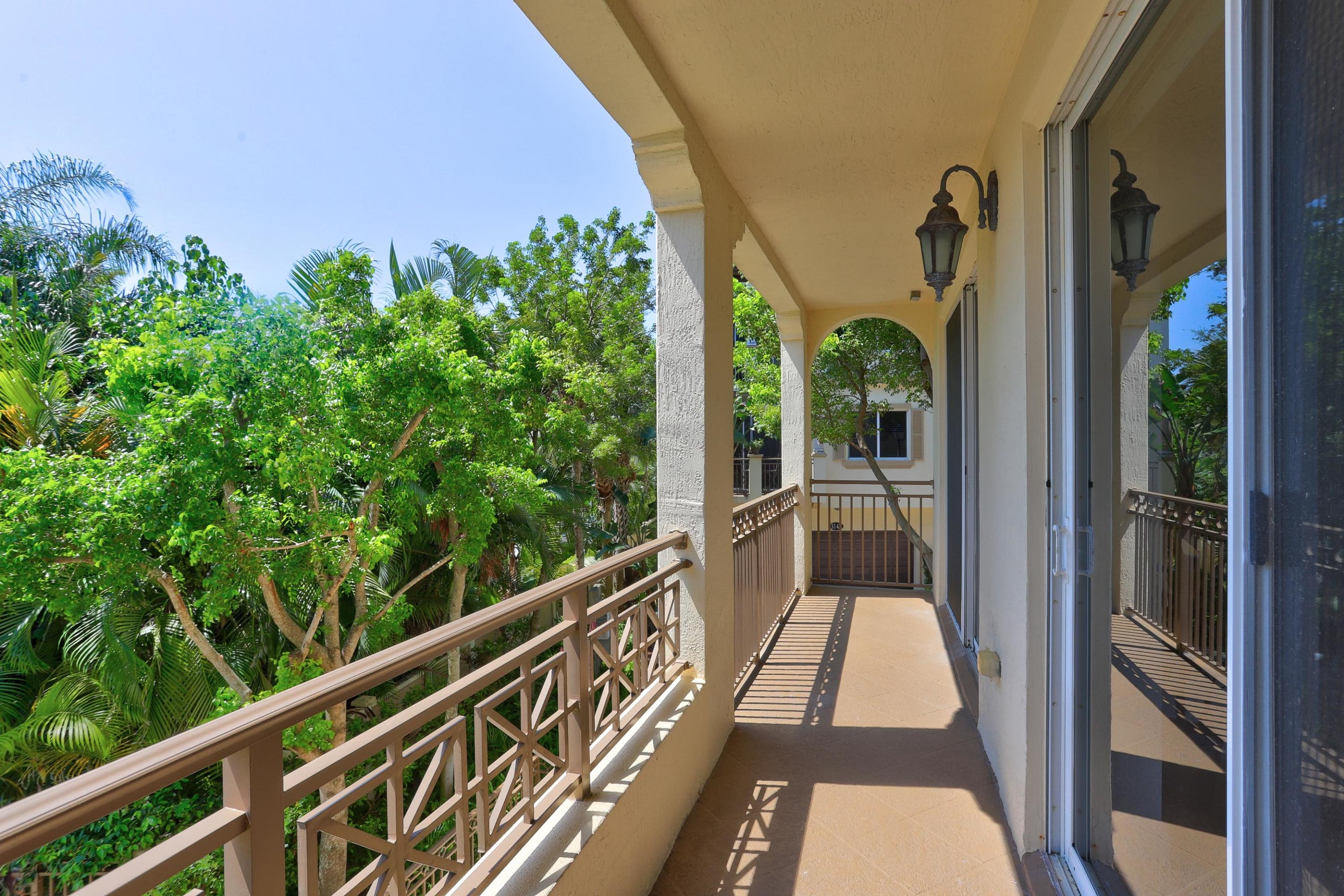 3151 Waterside Circle Boynton Beach, FL 33435 - Photo 9 of 61 33_img_0748_49_50_51_52