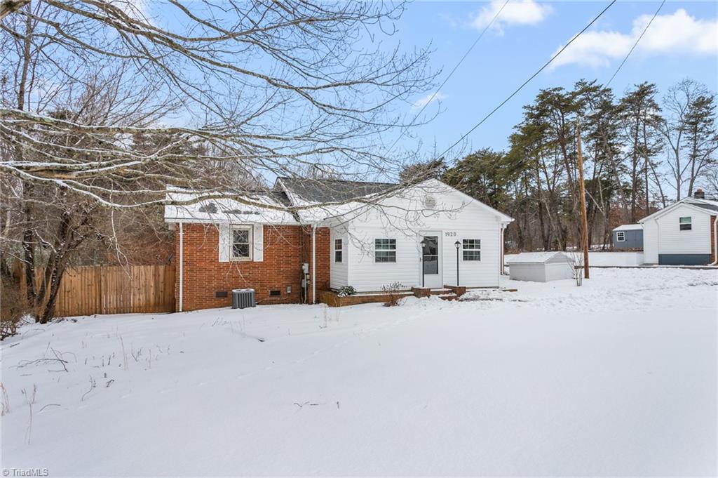 1920 Ashley Loop Reidsville, NC 27320 - Photo 3 of 31