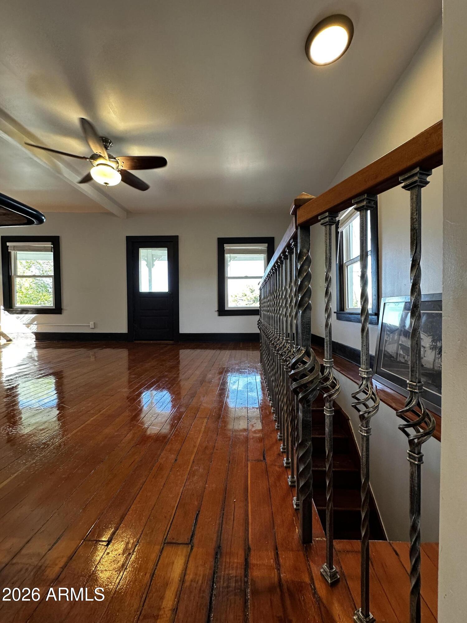 681 Main Street Jerome, AZ 86331 - Photo 21 of 40 From kitchen to living room