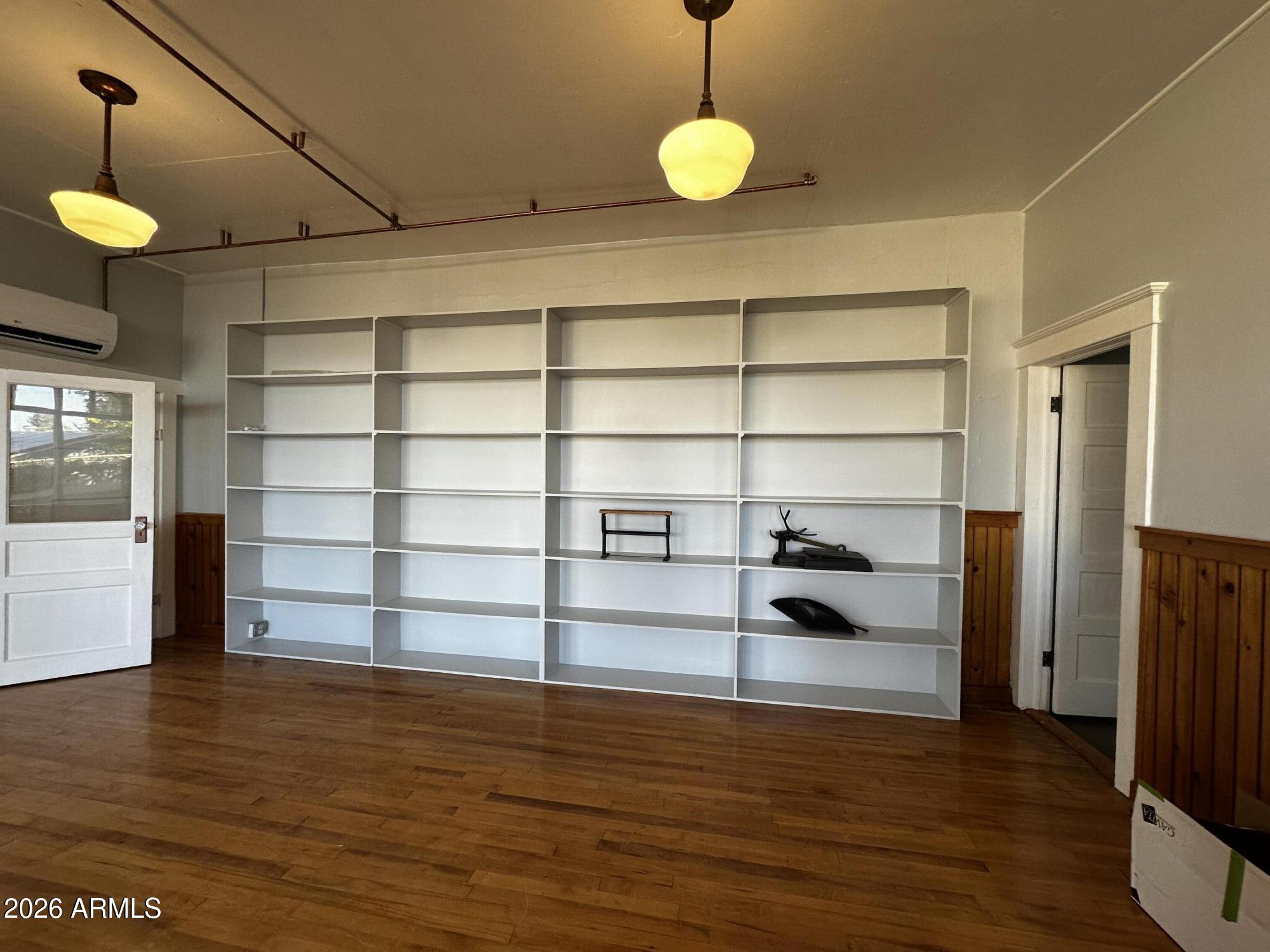 681 Main Street Jerome, AZ 86331 - Photo 31 of 40 Great libraby space!