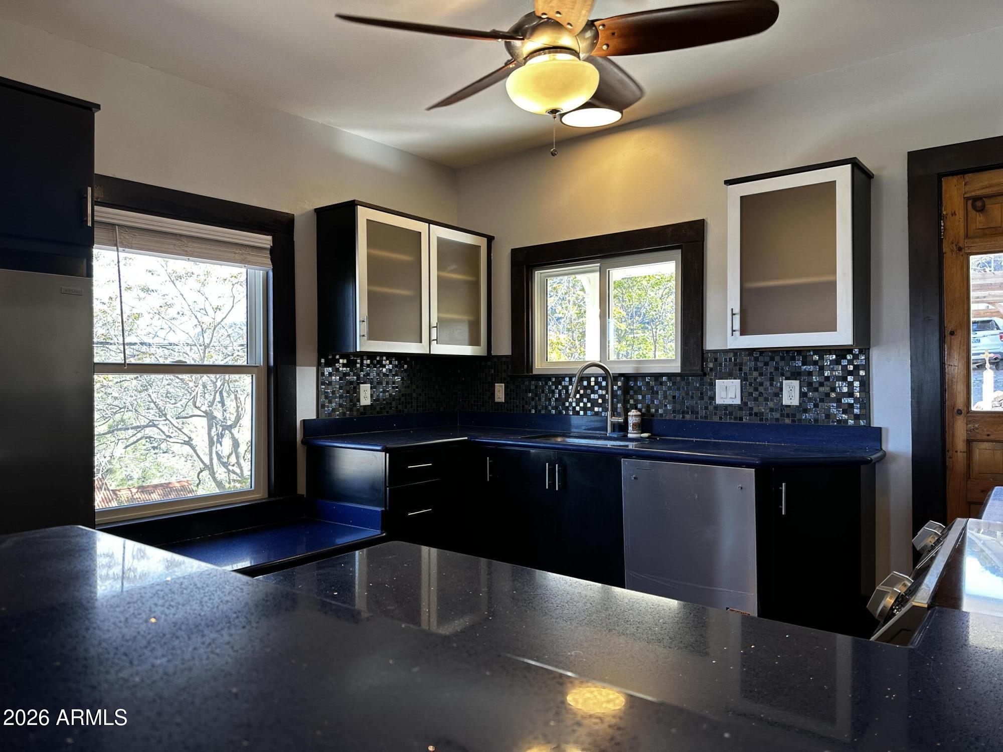 681 Main Street Jerome, AZ 86331 - Photo 10 of 40 This kitchen!