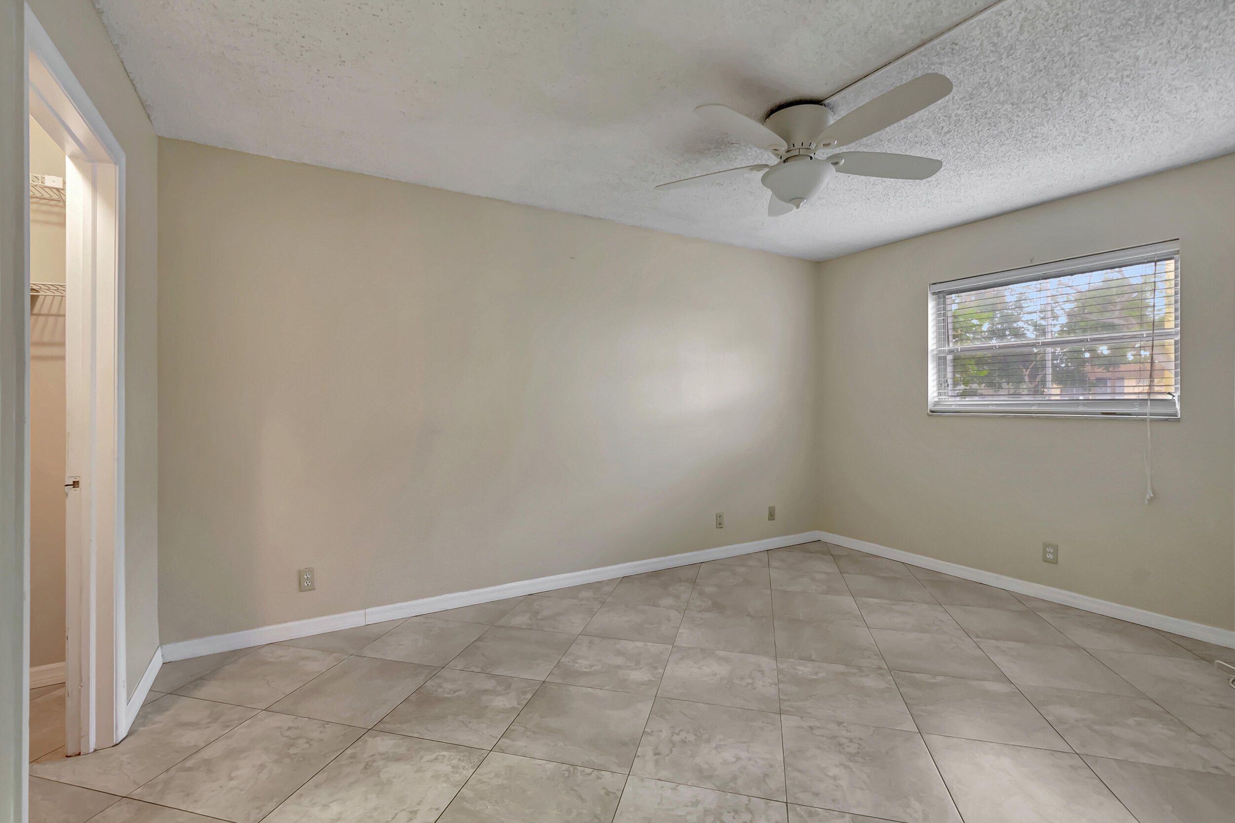 22805 Southwest 66th Avenue, Unit 105 Boca Raton, FL 33428 - Photo 18 of 26 DSC_3033