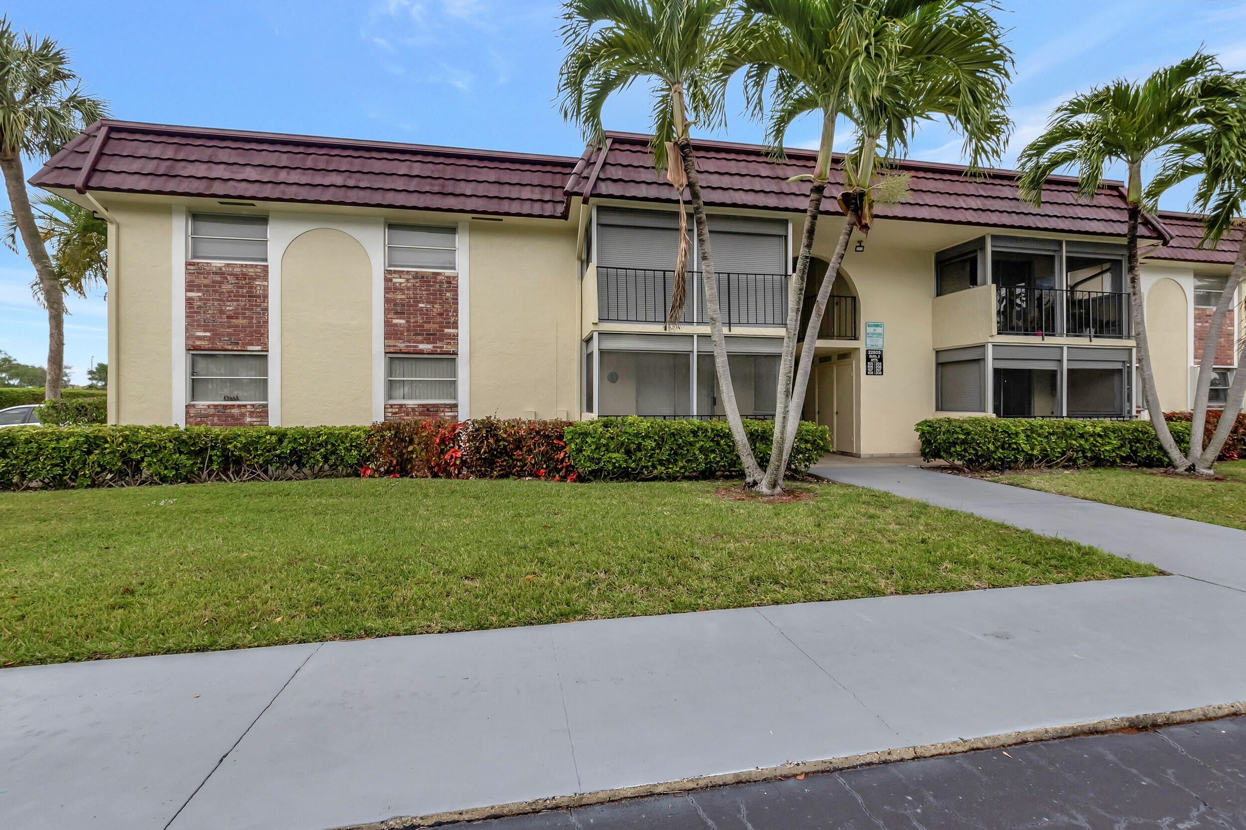 22805 Southwest 66th Avenue, Unit 105 Boca Raton, FL 33428 - Photo 2 of 26 DSC_2948