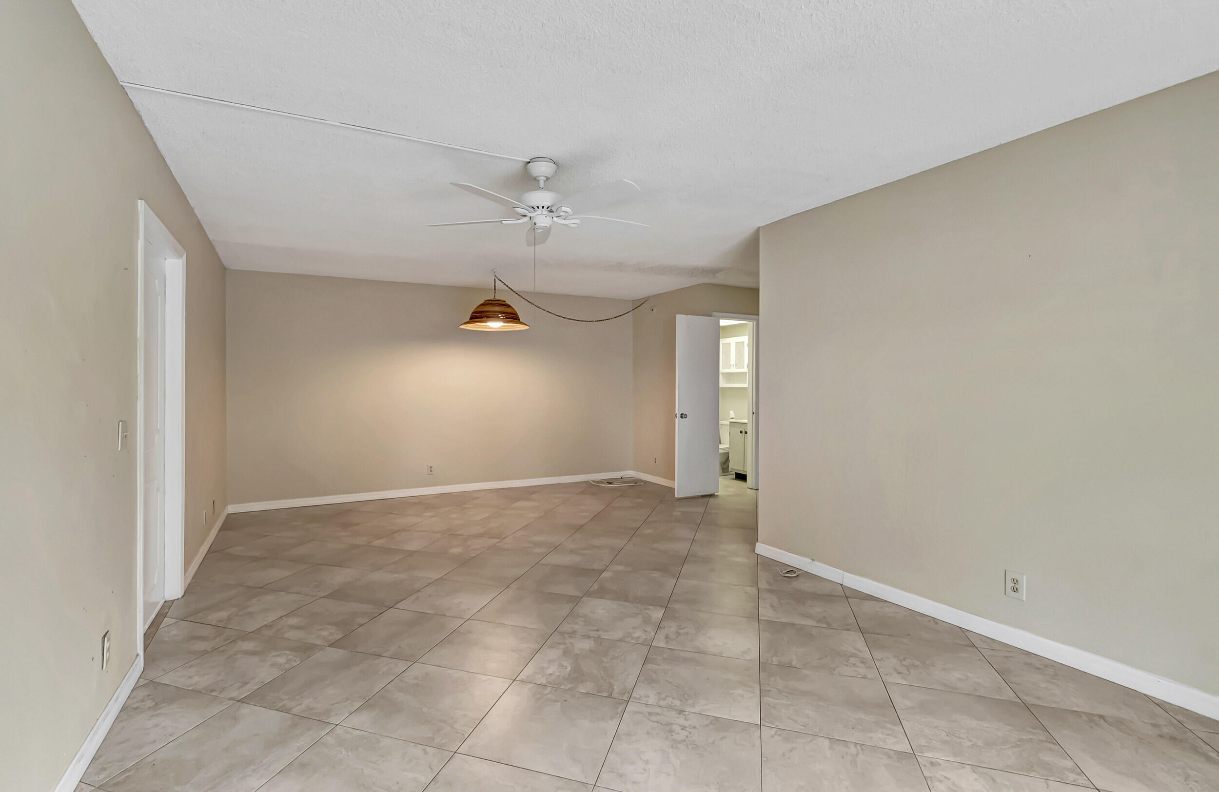 22805 Southwest 66th Avenue, Unit 105 Boca Raton, FL 33428 - Photo 8 of 26 DSC_2983