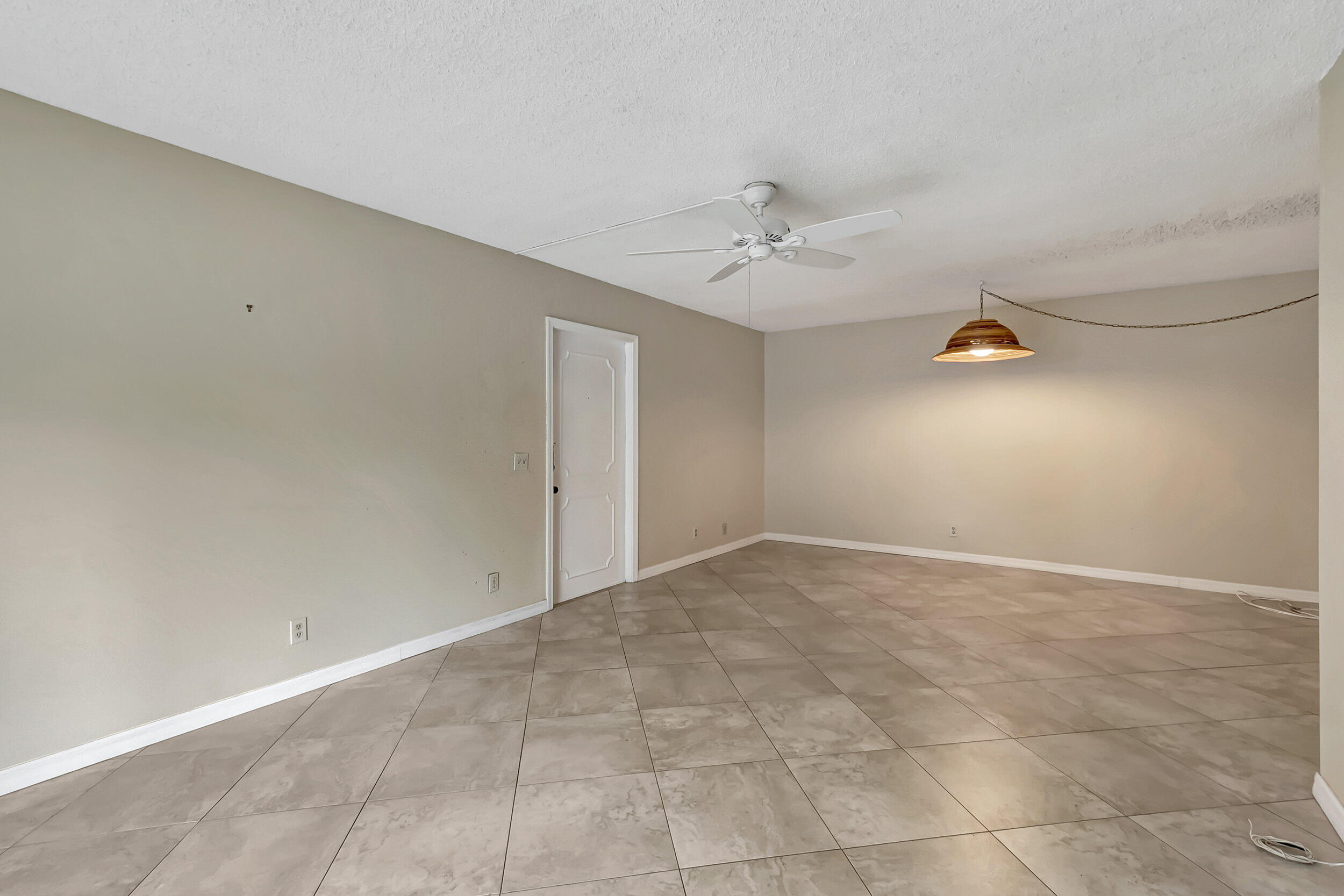 22805 Southwest 66th Avenue, Unit 105 Boca Raton, FL 33428 - Photo 9 of 26 DSC_2988