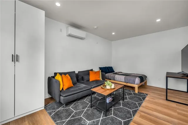 $2,100 | 2315 Andreo Avenue, Torrance, CA 90501