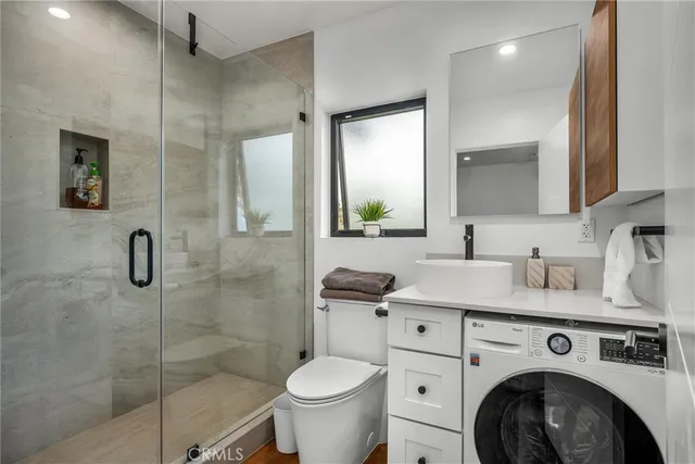 $2,100 | 2315 Andreo Avenue, Torrance, CA 90501