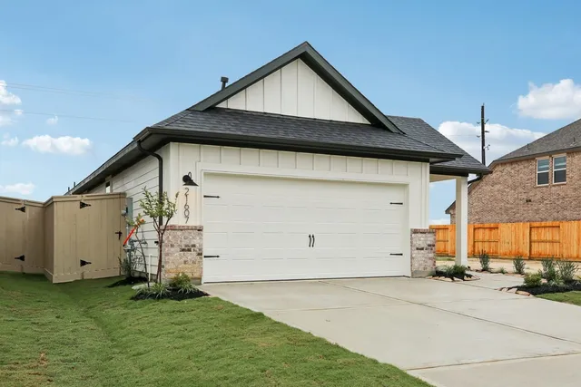 $259,990 | 21607 Berry Crst Lane, Waller, TX 77484