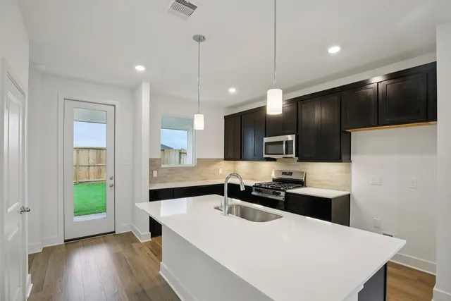 $259,990 | 21607 Berry Crst Lane, Waller, TX 77484