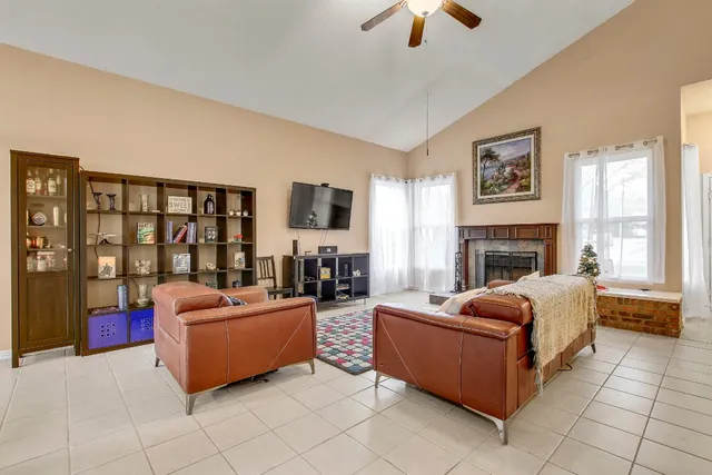 $375,000 | 608 Pomegranate Pass, Cedar Park, TX 78613