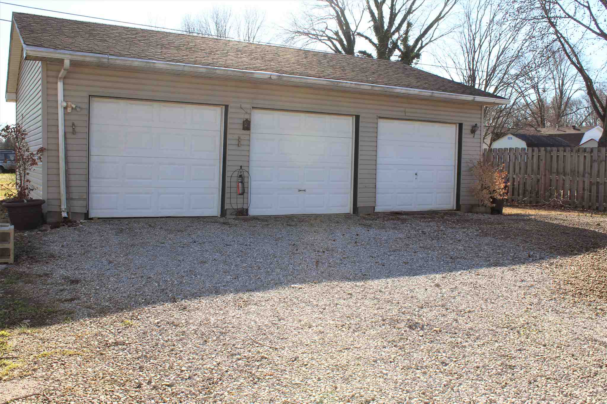 1213 Christ Road Evansville, IN 47711 - Photo 2 of 31 Gallery Image 2