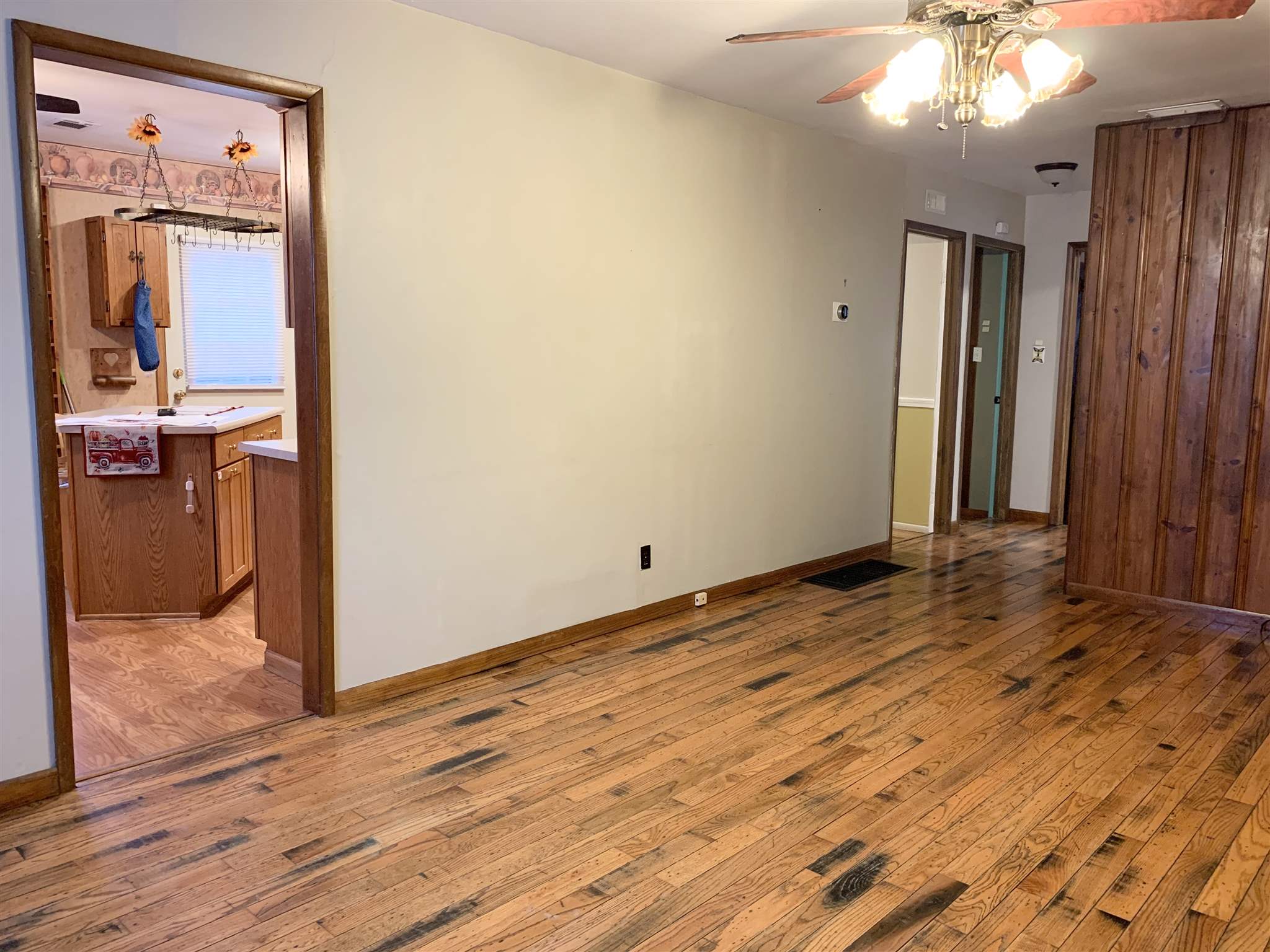 1213 Christ Road Evansville, IN 47711 - Photo 7 of 31 Gallery Image 7