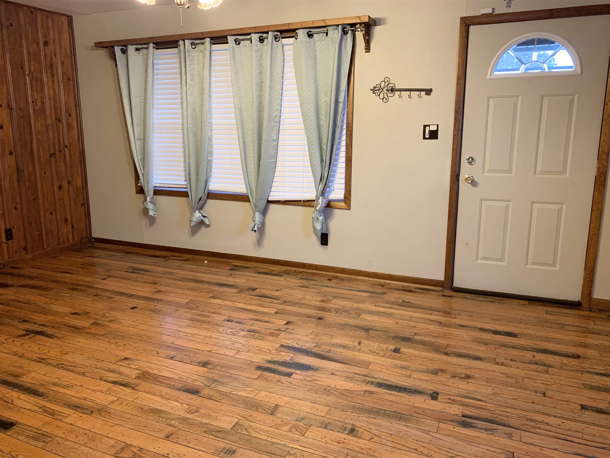 1213 Christ Road Evansville, IN 47711 - Photo 9 of 31 Gallery Image 9