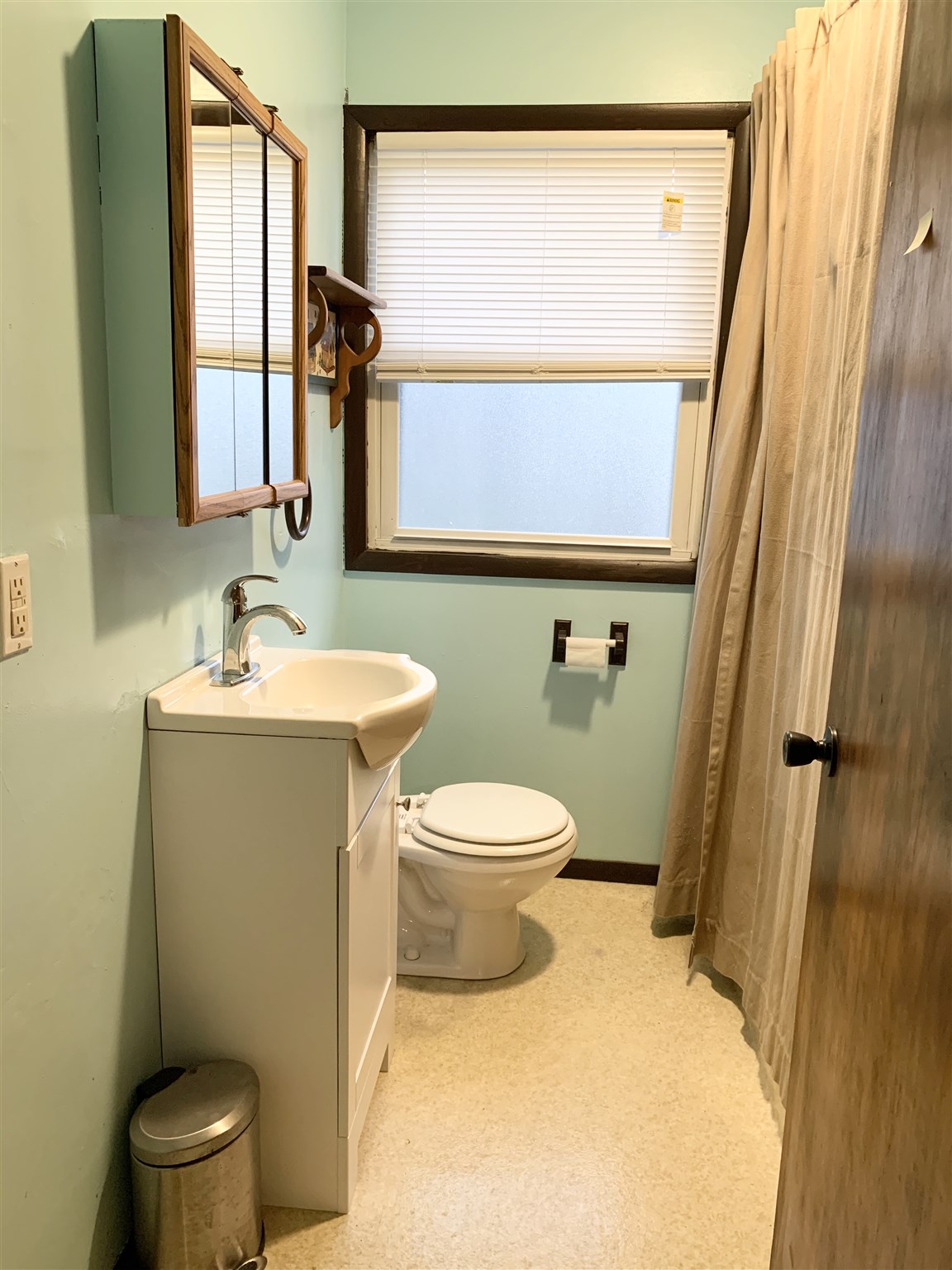 1213 Christ Road Evansville, IN 47711 - Photo 10 of 31 Gallery Image 10