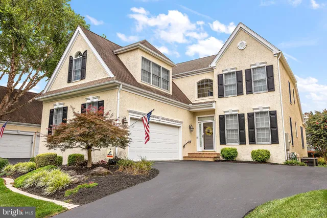$925,000 | 14 Kentshire Court, Wilmington, DE 19807