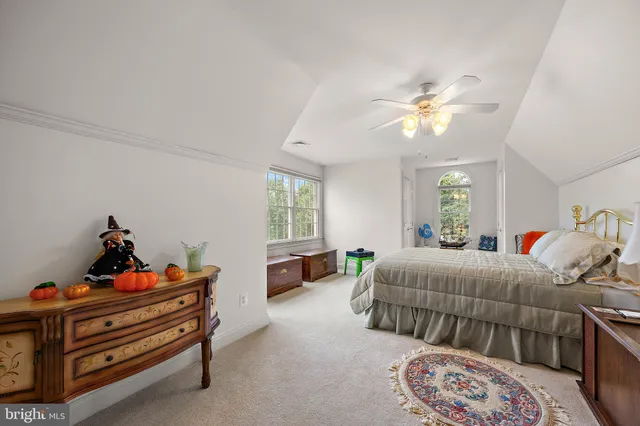 $925,000 | 14 Kentshire Court, Wilmington, DE 19807