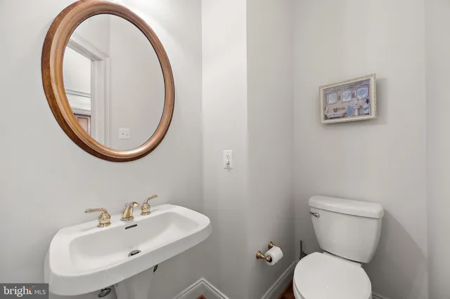 $925,000 | 14 Kentshire Court, Wilmington, DE 19807